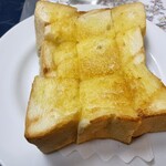 グリル佐久良 - トースト