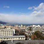 ootsusa-bisuerianoborisenfu-doko-to - 窓からの眺望 奥に見えるのが琵琶湖です