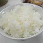 天ぷらのひらお - ご飯は柔らかい食感で美味しく