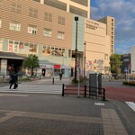 青木屋 - 西口ロータリーの向こう側に渡ります