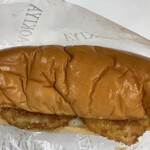 青木屋 - コロッケパン 330円（税込）