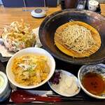 生そば あずま - 料理写真: