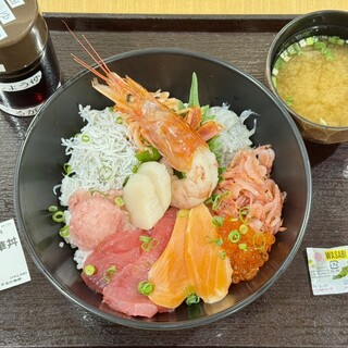 海の幸と山の幸 するが食堂_0