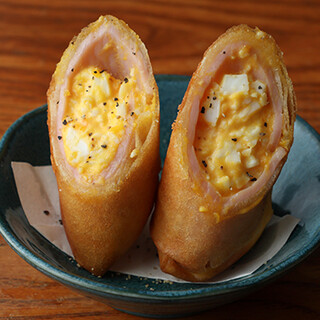 季節で変わる春巻きと創作料理。いつ来ても新しい一皿に出会える