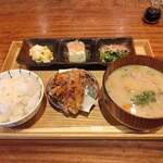 とにかく米にこだわる店 ※米屋 - 