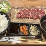 赤身肉じゃんか中目店 - ランチ　牛ハラミ定食