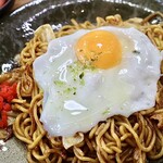 おこのみやさん小鉄 - 料理写真:焼きそばランチ＋目玉焼き