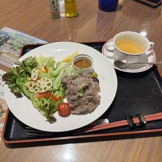 オリーブパレス レストレア_0