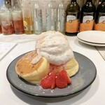 ESPRESSO D WORKS - 苺みるくパンケーキ