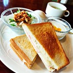 カフェ　ラ　ストラーダ