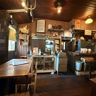 パントリー コヨーテ_2