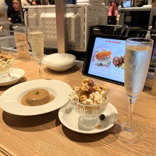 口コミ一覧 : 赤白 ルクア大阪店 （コウハク） - 梅田/ビストロ [食べログ]