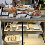 BUG Cafe - 