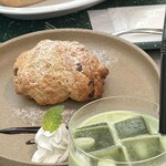 BUG Cafe - 