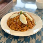 インド料理 ガンジーパレス - 料理写真:マトンビリヤニ（¥1,090税込）
炊いた日本米にグレービーをたっぷり入れて混ぜ合わせた感じのものが出てきた(/´Д｀)/