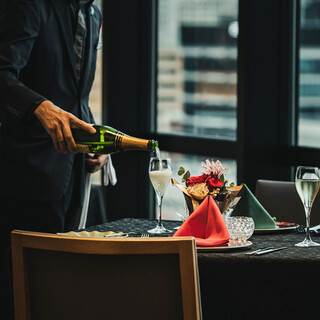 MIDO RESTAURANT PIC NIKA_2