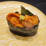 回し寿司 活 美登利 - 雲丹