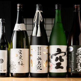 東北を中心に全国各地の地酒、料理にぴったりの日本酒を厳選
