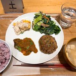 カフェ&ミール ムジ - 