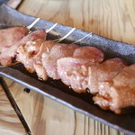 ろばたやき山ろく - レバー、ホントに美味しい。きっと生でもいける。