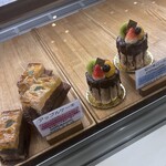 シェ・アオタニ - 