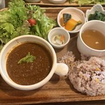 カフェアンドダイニング パコ - 
