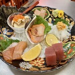 酒場カミナリ - 刺身盛り合わせ