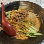 一軒餃子 - 汁なし担々麺