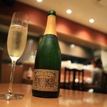 ラ・ヴェーナ・デル・レンニョ - 「GIROTONDO ジロトンド・ブリュット」