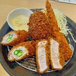 とんかつ神楽坂さくら - ４種ミックスフライ定食