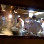 刀削麺・火鍋・西安料理 XI'AN 新宿西口店 - オープンキッチン