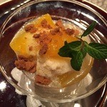 エノテカ パージナ - デザートは豆腐のブランマジェ風、伊予柑のソース