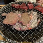 ホルモン肉問屋 小川商店 - 