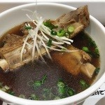A1肉骨茶 - 豚バクテー。