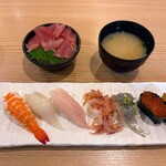 駿河湾朝獲れ回転寿司のぶちゃん - 