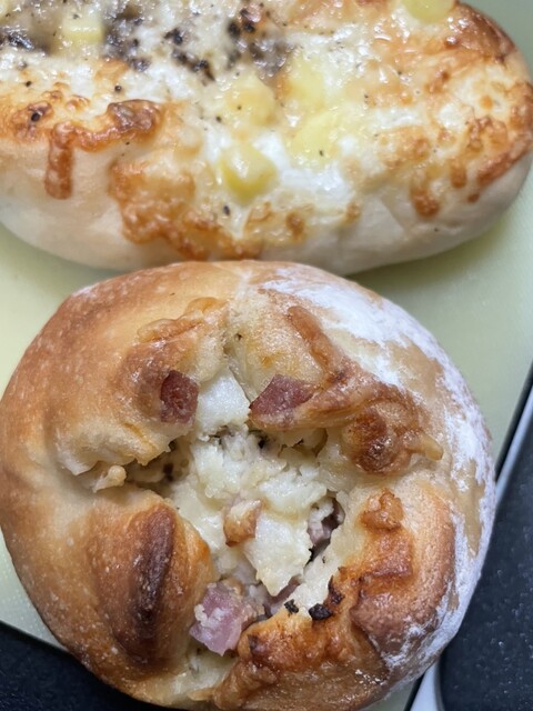 Koubeya Fresh Bakery Shinbashi eki ten - Shimbashi/Bread | Tabelog