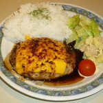 シロクマ食堂 - 黒豚100％ハンバーグ(チーズトッピング)  2015.2月