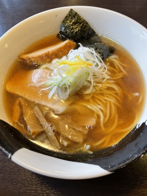 煮干し中華 八 堀之内店 - 上所/ラーメン | 食べログ