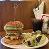 CANNONBALL DINER - 料理写真:『Avocado Bacon Cheese Burger¥2,340』 『フレンチポテトをサラダ変更¥0』 『ICE COFFEE¥380』