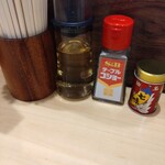 手打ちラーメン 清仁軒 - 卓上調味料