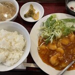 楼蘭 - 週替わりランチの海老のチリソース1,000円