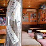 昭和おもひで館 - 実物の木製電柱オブジェ・立ち小便お断りです。