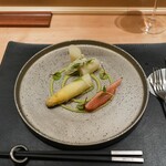 Ginza Ooishi - Bordeaux White Asparagus, Sauce of Fuki-no-Tou, Tempura of Tara-no-Me, Cherry Salmon