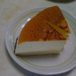 りくろーおじさんの店 - チーズケーキ　カット