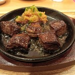 大衆食堂 てんぐ大ホール - サイコロステーキ
