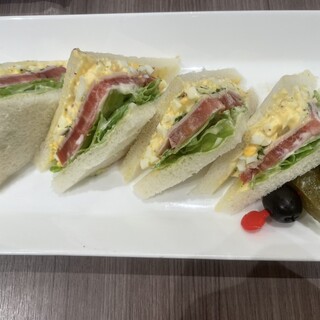 喫茶 リビエラ_0