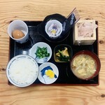 ニュー焼津 - 込500円：朝定食