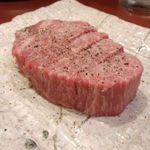 炭火焼肉 ひばち - シャトーブリアン１００gあたり１９９８円