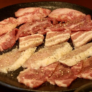赤坂焼肉 うしや_1
