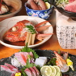 一文 - 料理写真:コース料理は3700円～承ります。新鮮な鮮魚や旬の食材を使った店主のこだわりの一品を寄せ集めました。